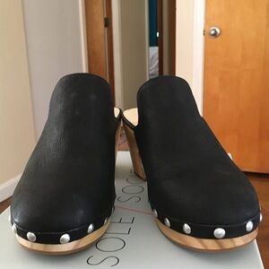 Sole Society black leather clogs. Size 81/2